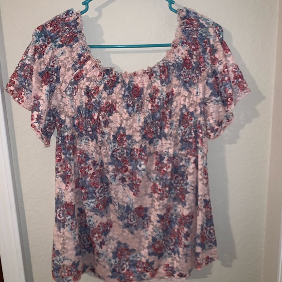 Top - Picture 2 of 2